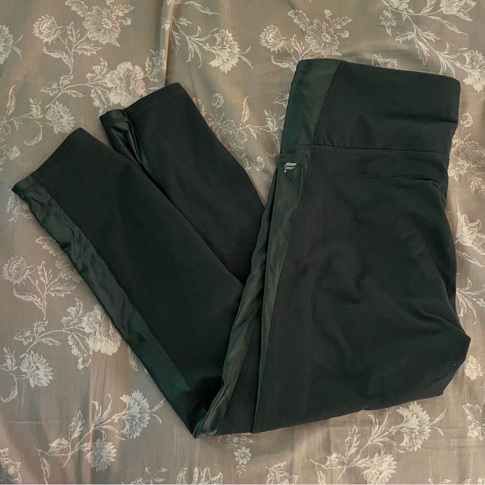 Fabletics Emerald Capri Leggings
